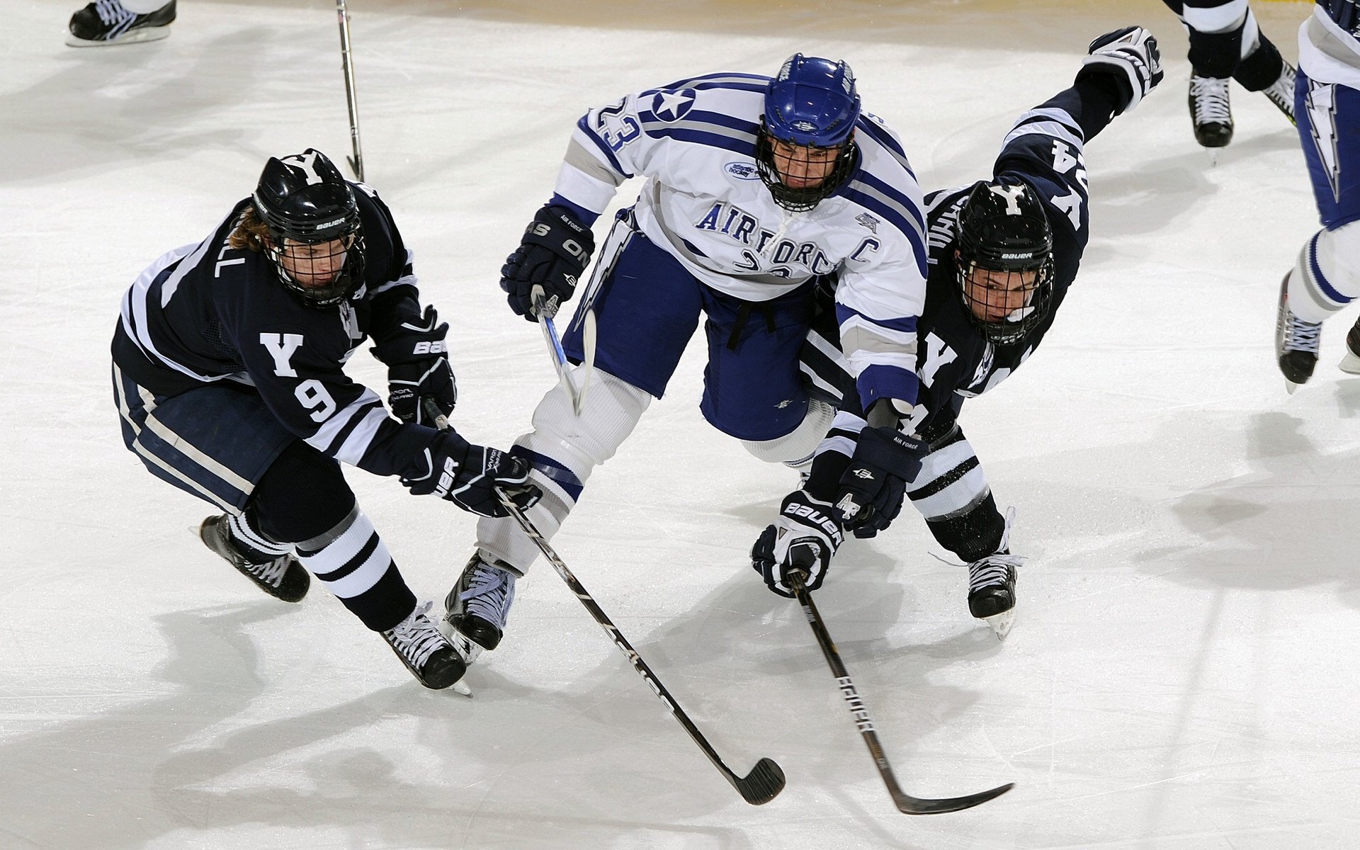 绿茵与赛道,当国际米兰击败利物浦成为F1年度争冠的另类隐喻