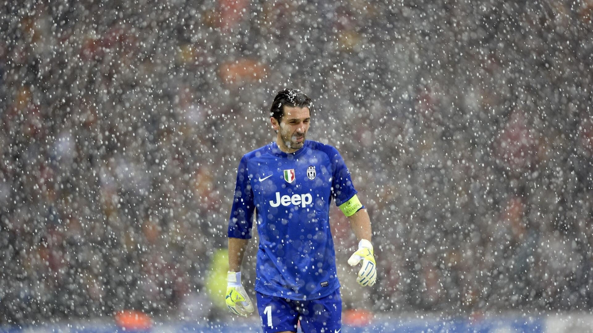 从加勒比到凯尔特海,努涅斯一锤定音,爱尔兰绝境翻盘洪都拉斯启示录