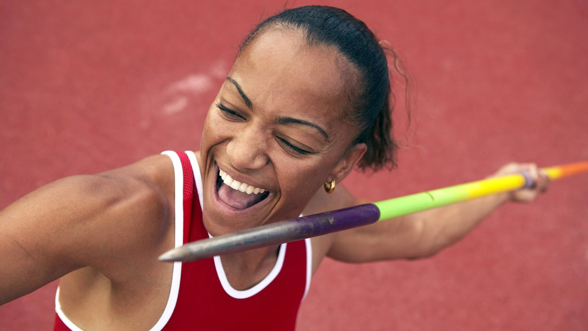 范弗利特持续制造杀伤,马刺鏖战篮网,一场关于坚韧与进化的对决